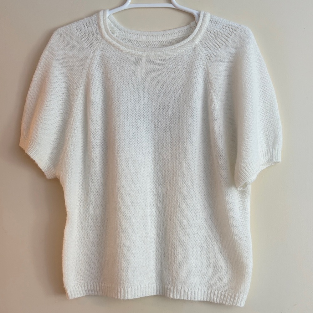 Elegant White Women's Short Sleeve Classic Minimalist Sweater
